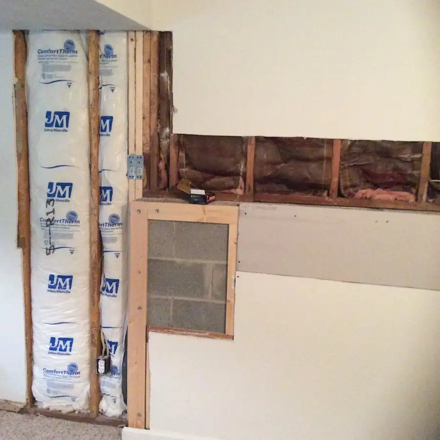 Wall insulation replacement during Structural Drying in Evanston